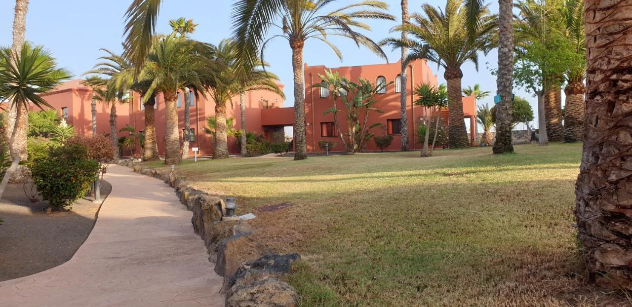 Tamarindo I Piscinas De Agua Salada Apartman Corralejo Kültér fotó