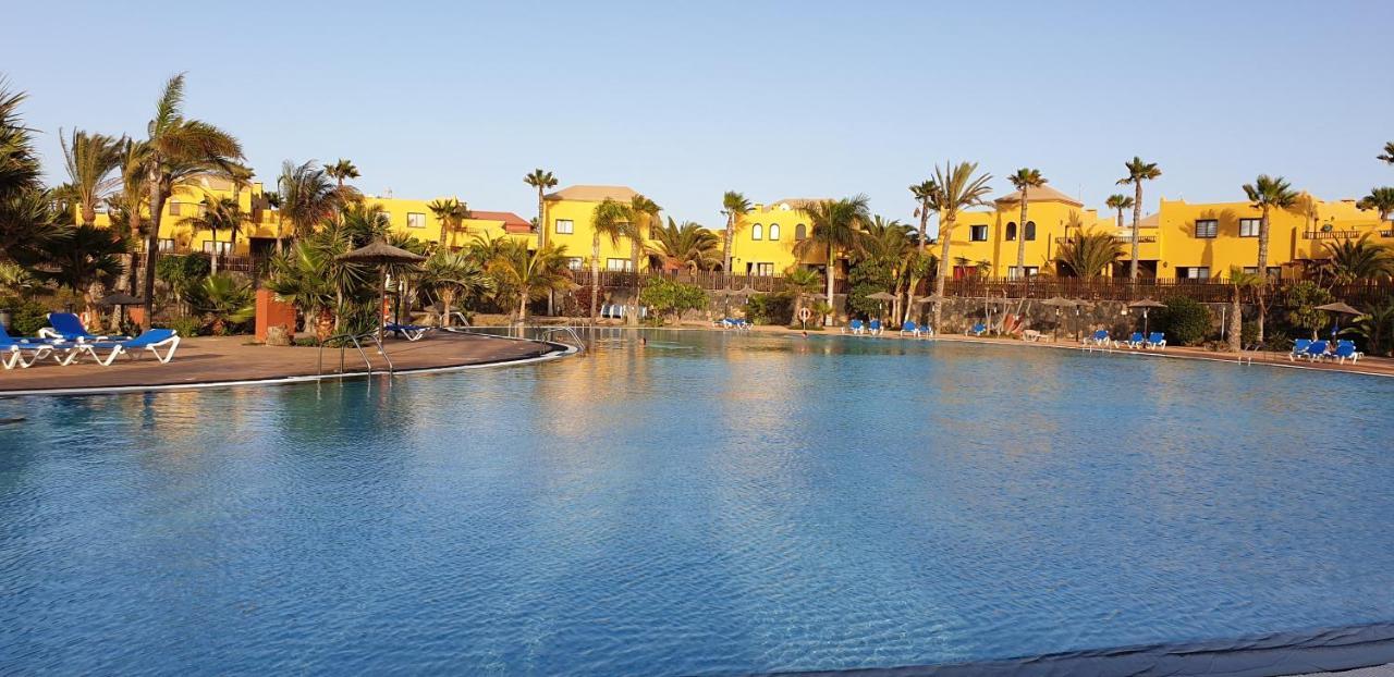 Tamarindo I Piscinas De Agua Salada Apartman Corralejo Kültér fotó